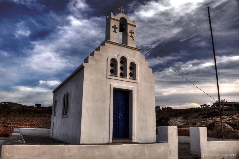Photograph <em>"Sarakiniko (Paros), Greece - Greek church"</em> by <b>ElMxm</b>