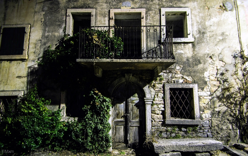 Photograph <em>"Lonico, Italy - Abandoned house"</em> by <b>ElMxm</b>