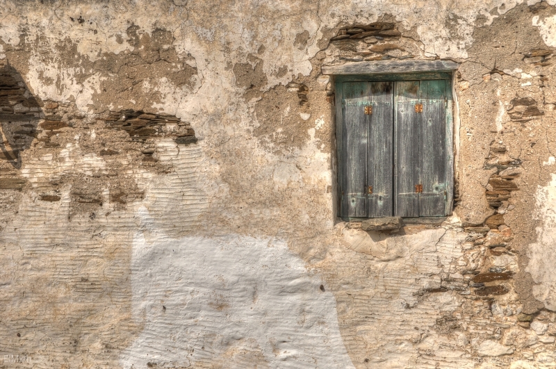 Photograph <em>"Marpissa (Paros), Greece - Old wall"</em> by <b>ElMxm</b>