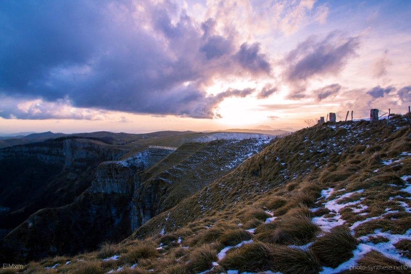 Photographie <em>"San Giorgio, Italie - Coucher de soleil sur la falaise"</em> par <b>ElMxm</b>