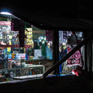 Photographie Night street shop par Esthalirioth